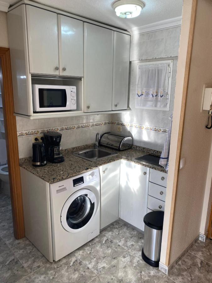Cozy Apartment Just 8 Min Walk From The Beach! Benidorm Buitenkant foto